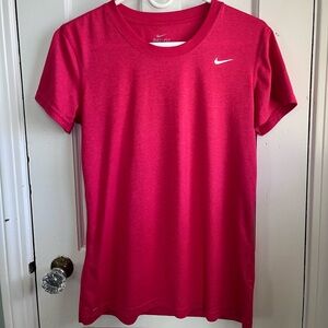 hot pink Nike Dri-Fit workout running tee size Medium